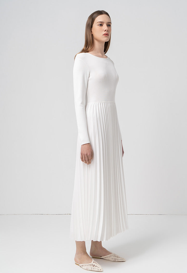 Choice Solid Pleated Maxi Dress Offwhite