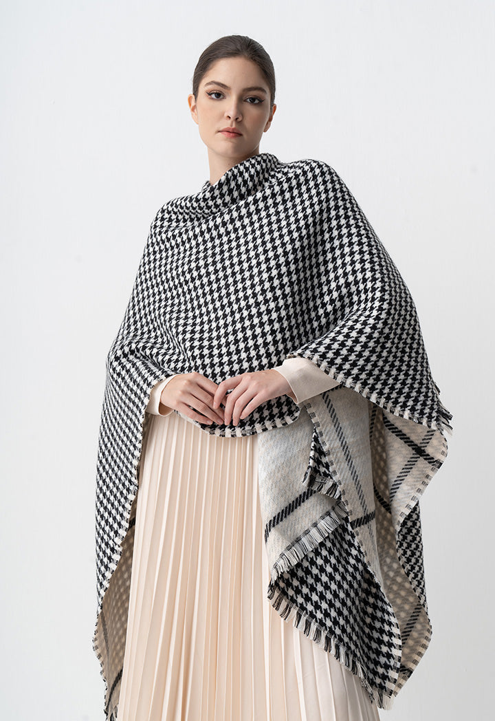 Choice Woven Houndstooth Poncho Black