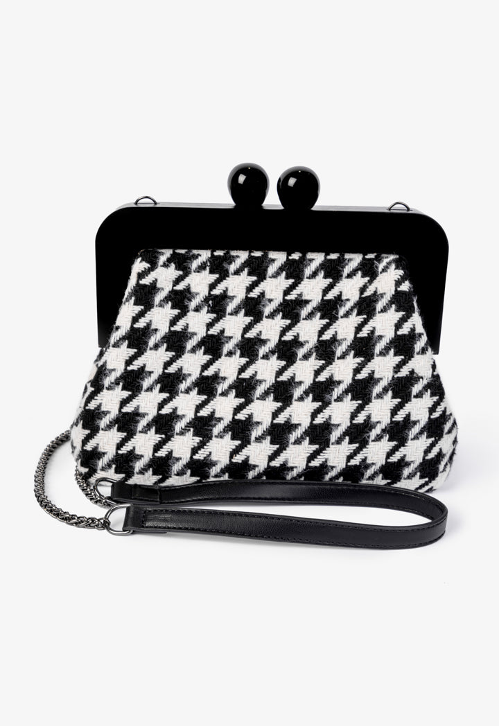 Choice Houndstooth Woven Clutch Black