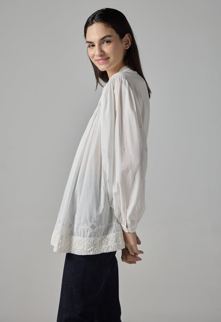 Choice Embroidered Long Sleeves Pleated Shirt Off White