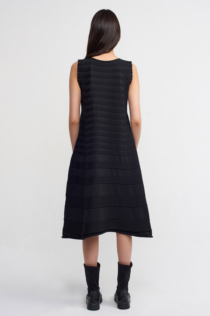 Nu Stripe Detailed Knit Midi Dress Black