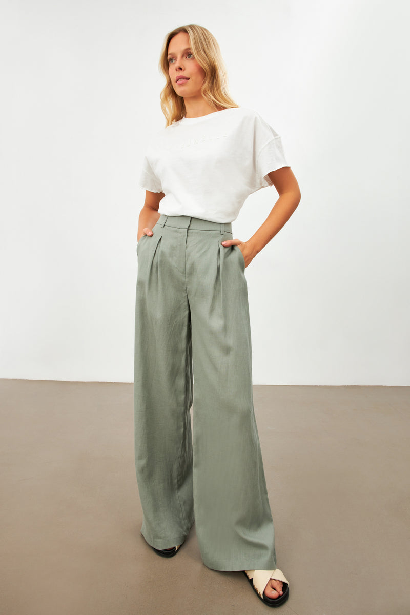 Setre Pleat Detailed Linen Trousers Olive