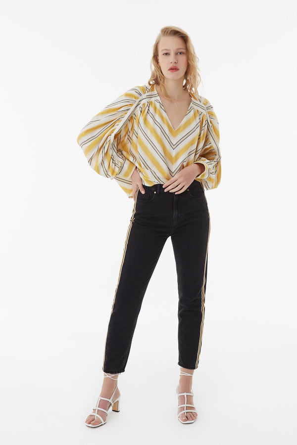 Exquise Blouse V-Stripe Wide Sleeve Yellow - Wardrobe Fashion