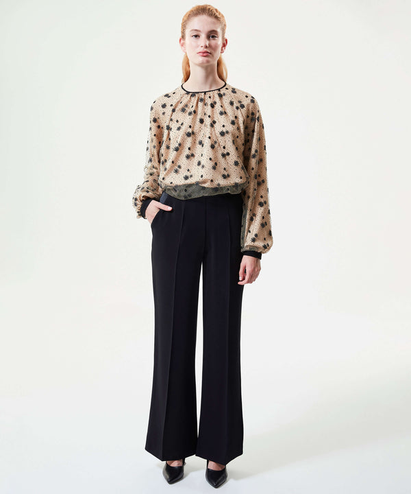 Machka Flower-Embroidered Blouse Black